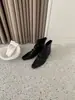 Otoño 2026 Nuevo Estilo Tacón Grueso Punta Cuadrada Retro Cremallera Trasera Plisada Botines Cortos de Piel Botas de Media Caña en Negro, Marrón Café