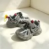 Koobi Wasp Talla 27-31 Superficie de Cuero Zapatos Deportivos de Moda para Niños Zapatos Casuales para Niños Pequeños y Medianos Superficie de Malla Zapatos Deportivos para Niños