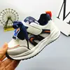 Zapatillas de correr de verano transpirables de malla simple talla 27-31 para niños, zapatillas deportivas para niños pequeños, zapatillas de papá para niños, zapatillas deportivas transpirables