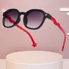 Nuevas gafas de sol para niños tendencia de moda 3-12 años niños y niñas protección solar gafas infantiles en stock