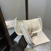 Outono Retro Moda Rebite Casual Feminino Simples 2025 Novo Estilo Simples Banda Larga Único Ombro Crossbody Pequena Bolsa Quadrada