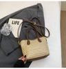2025 Nueva Bolso Tejido Rayado de Tiras de Paja de Trigo Moda Nicho Ligero Versátil Bolso de Hombro/Mano para Viajes para Mujer Grande