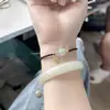 Chapeuzinho Vermelho Explosões Pingente de Flor de Pêssego da Sorte Pulseira Feminina Nicho Doce Temperamento Cordão de Mão Joia de Mão Presente