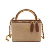2026 Novo Estilo Bolsa de Ombro Transversal de Verão com Textura de Caixa Tecida para Mulheres Pequena Quadrada para Mulheres