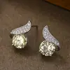 Brincos de zircônia com diamantes completos, estilo super fada, temperamento doce, simples e deslumbrantes, com toque de alta qualidade, joias compactas e brilhantes de nicho de luxo leve