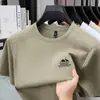 Camiseta Masculina de Manga Curta Fina Estilo Novo de Verão Gola Redonda Solta Esportiva Seda de Gelo Casual Respirável Meia-Manga