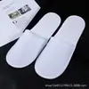Chinelos Descartáveis de Algodão Escovado Branco para Hotel, Especialmente Projetados para Pousadas de Luxo, Podem Ser Personalizados com o Nome do Hotel, Antiderrapantes e Espessados