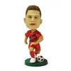 Figura de resina de estrella de fútbol versión Q con cabeza que se balancea, adorno de escritorio para fans, artesanías, suministro para comercio exterior