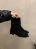 Botas Chelsea de Camurça com Salto Grosso para Mulheres 2026 Primavera/Outono Botas Empilhadas Plissadas para Combinar com Saias Botas Curtas Francesas
