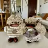 Encantador perrito peludo con la lengua fuera, llavero para bolso, colgante de dibujos animados natural, semillas de terapia de sonido curativas, popular en zonas escénicas, amuleto divertido y adorable