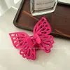Presilha Duowei Jewelry Coreana Versátil de Duas Camadas Borboleta para a Parte de Trás da Cabeça, Elegante Presilha Tubarão, Presilha Simples para Acessório de Cabeça Feminino