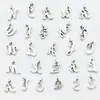 26 letras inglesas aleación colgante diy pulsera collar pendientes accesorios de joyería fabricantes de colgantes en stock venta al por mayor