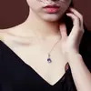 Elegante Colgante de Trébol de la Suerte, Creativo Colgante de Aguamarina, Chapado en Oro Blanco de 18 Quilates, Collar con Colgante de Aguamarina Incrustado de Diamantes