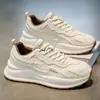 Sapatos Masculinos Inverno 2025 Novos Sola Grossa Aumento de Altura Versátil Casuais Esportivos Corrida Tendência Respiráveis Sapatos Pai Masculinos