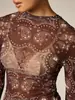 Bestseller transfronterizo europeo y americano retro paisley malla manga larga corte ajustado transparente sexy top básico