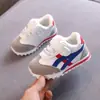 Sapatos de caminhada infantis primavera e outono mais vendidos sapatinhos para bebês meninos sola macia sapatos de caminhada para bebês e crianças pequenas sapatos para crianças meninas