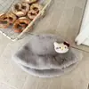 Parche de Gato Lindo Sombrero de Pescador Blanco de Peluche para Mujer 2025 Otoño e Invierno Sombrero Versátil Sombrero de Cubo de Alta Gama Tendencia