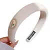 Faixa de Cabeça com Coroa Alta para Mulheres, Novo Estilo com Toque de Luxo, Faixa de Cabelo Larga Versátil para Sair, Acessório de Cabelo para Lavar o Rosto