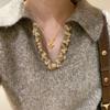 Collar Italiano de Trébol de Cuatro Hojas Hueco con Zircón para Mujer Retro Lujo Ligero Nicho Alta Gama Cadena de Clavícula Colgante Mujer