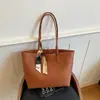 Bolsa Transfronteriza de Gran Capacidad para Mujer Verano 2026 Nuevo Versátil Moda Tendencia Bolso de Hombro Retro Casual Bolso Tote