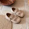 Sapatos Pequenos de Couro Redondos Macios para Crianças 2026 Novo Estilo de Outono Sapatos de Uma Cor com Laço para Meninas Sapatos de Princesa Doces e Estilosos