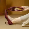 Tacones Altos de Tacón Fino para Mujer 2026 Primavera Nuevos Estilo Francés Punta Fina Tacones Altos Pequeños Zapatos Rojos de Boda Zapatos de Boca Baja de una Sola Pieza