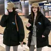Chaqueta acolchada de algodón de moda para mujer, nuevo estilo 2026, longitud media, talla grande, corte holgado, abrigo acolchado, chaqueta de algodón de invierno, prenda exterior engrosada