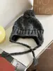 Gorro de Lana de Lunares Estilo Coreano para Mujer, Gorro de Punto con Pompón de Corazón de Nicho para Mujer, Cálido Versátil Atmosférico para Otoño e Invierno, Adelgazante
