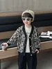 Cardigan de Tricô Vintage com Letras para Meninos Primavera e Outono Estilo Coreano Suéter Casual Estiloso Infantil para Meninos Jovens Roupa de Comércio Exterior