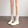 2026 Novas Botas Brancas Estilo Coreano Elegantes de Salto Baixo que Aumentam a Altura para Mulheres, Estilo Suave Bico Redondo Couro Macio Elástico Slim