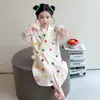 Camisola de Menina Primavera e Outono Classe a Gaze de Algodão Puro Roupão de Banho Longo para Bebê com Amarração Verão Manga Longa Absorvente Roupão de Banho Infantil