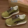 Zapatos de entrenamiento alemanes con cordones de piel de vaca para mujer, hacen que los pies parezcan más pequeños, zapatos de Forrest Gump, nuevo estilo otoño 2026, zapatos deportivos casuales versátiles