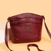 Bolsa Transversal Feminina Três Camadas para Meia-idade e Idosos de Fronteira 2026 Nova Bolsa Feminina Simples Couro Macio Casual Bolsa para Mãe Bolsa de Ombro Único Feminina
