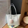 Bolso de Hombro de Moda Bolso de Axila Gran Capacidad para Mujer Nuevo de Verano 2026 Retro Nicho Simple Casual Bolso Tote