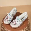 Zapatos de tela nuevos de estilo primaveral del viejo Pekín para mujer, Zapatos planos sin cordones bordados para madres, Zapatos casuales versátiles, Zapatos de una sola pieza transpirables