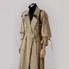 Trench coat cáqui para mulheres, comprimento médio, novo estilo primavera 2026, estilo coreano e britânico, super popular, casaco que rejuvenesce para mulheres baixinhas
