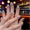 2026 Nuevo Modelo Plateado Metálico Brillante de Alta Gama para Uñas Artísticas Uñas Postizas Tamaño Mediano Venta al por Mayor de Fábrica