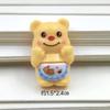 Ornamento Popular Fofo de Urso de Manteiga para Joias de Mesa Acessórios de Resina Chaveiro DIY Capa de Celular Pingente de Elástico de Cabelo
