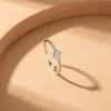 Anillo de Trébol de Cuatro Hojas de Estilo Japonés y Coreano, Muy Vendido, Exquisito, Ligero, Moderno, Microincrustado, con un Toque Nicho de Alta Gama, Ajustable y Elegante