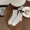 Nuevos calcetines de otoño e invierno hasta la pantorrilla, esquema de color gris, con detalles de lazo, patrones de cuadros, rayas y lunares estilo coreano, versátiles para varios atuendos