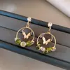 Pendientes Frescos y Dulces para Estudiantes Mujeres, Pendientes de Botón de Cristal Súper de Hada y Únicos, Accesorios para Orejas Súper Brillantes y Deslumbrantes
