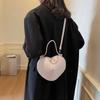 Bolsos transfronterizos para mujer 2025, nuevo bolso cruzado de nicho con textura de alta gama, bolso de corazón, bolso de hombro de exportación, bolsos pequeños.