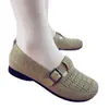 Zapatos casuales de malla transpirables antideslizantes de corte bajo, delgados, para mamá, tipo slip-on, de moda, tejido fly-knit, para primavera, otoño y verano