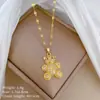 [Acero de titanio] Elegante y lujoso collar de diamantes tridimensionales con oso de diamantes, cadena de clavícula para mujer, cadena de acero de titanio.