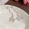 Pingente de flor de agulha de prata brincos de tarraxa de pérola nicho alta costura moda brincos simples brincos gentis requintados versáteis para mulheres