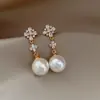 Brincos com Desconto Liquidação Brincos de Pérola Stud para Mulheres Elegantes Simples Versáteis Mercado Atacadista