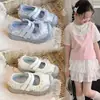 Zapatos de Princesa de Malla Transpirable para Niñas 2026 Verano Nuevas Sandalias con Lazo para Niños Zapatos Versátiles de Moda para Niños Pequeños