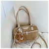 Exportação Transfronteiriça Nova Bolsa Pequena para Mulheres 2025 Satchel Retrô de Nicho Bolsa Boston Estilo Estrangeiro Bolsa de Ombro Único Transversal Tendência