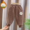 Calça de Algodão Forrada com Fleece Infantil para Inverno 2025 Calça Esportiva Jogger Infantil Feminina com Estampa Floral Pequena de Gato Forrada com Fleece Roupa de Fora Calça Longa Tendência