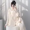 Pijama de Algodón y Seda Estilo Minimalista 2026 para Mujer, Conjunto de Camisa de Manga Larga, Ropa de Casa Transpirable de Alta Gama, Se Puede Usar Afuera como Ropa para Dormir